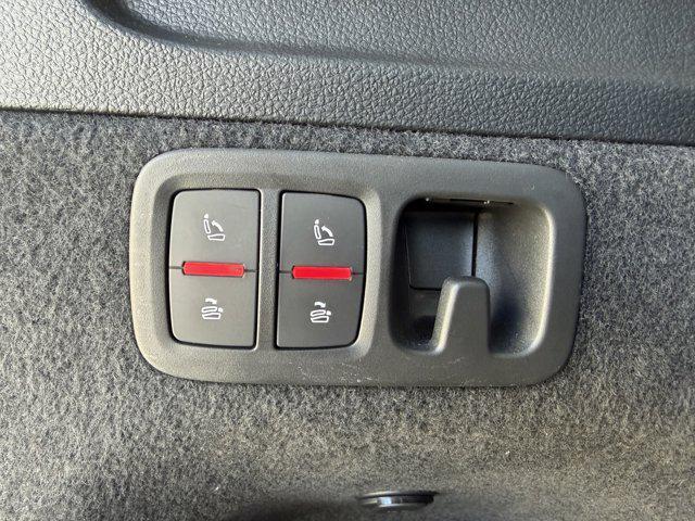 used 2023 Audi Q7 car, priced at $38,326