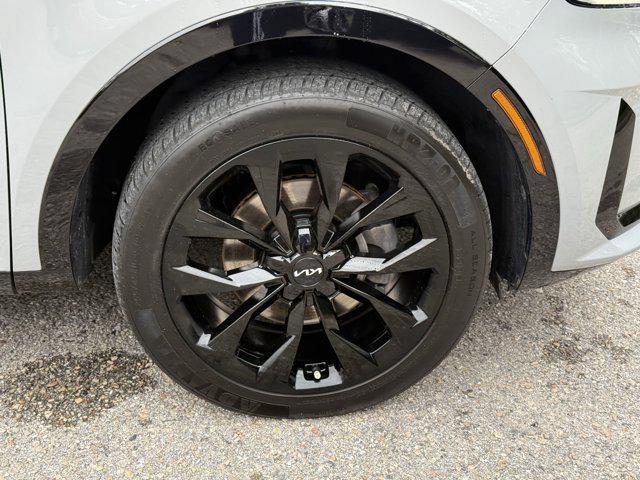 used 2023 Kia Sorento car, priced at $27,596