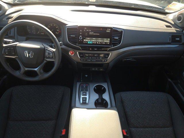 used 2025 Honda Ridgeline car, priced at $33,598