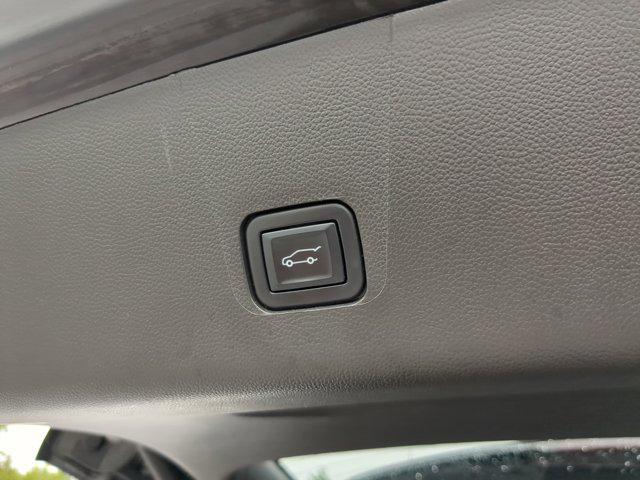 used 2023 Chevrolet Traverse car, priced at $35,766