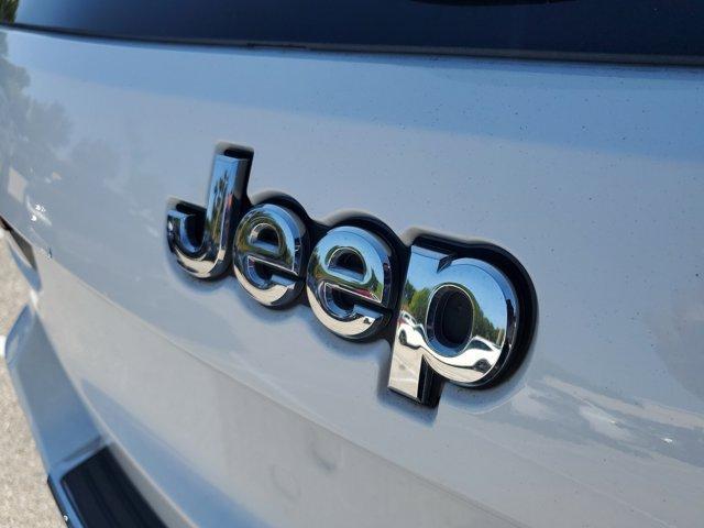 used 2022 Jeep Grand Cherokee WK car, priced at $19,960