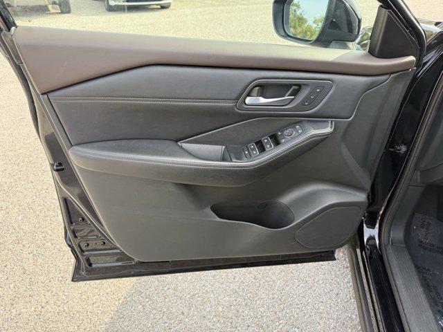 used 2023 Nissan Rogue car, priced at $21,999