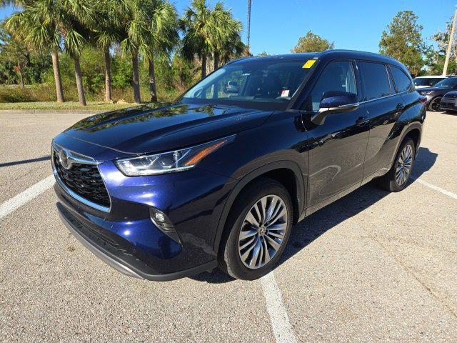 used 2021 Toyota Highlander car, priced at $36,990