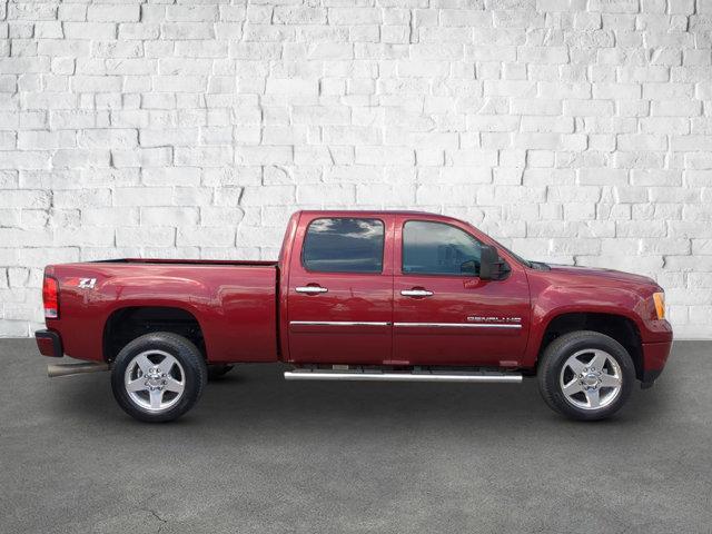 used 2014 GMC Sierra 2500 car, priced at $31,993