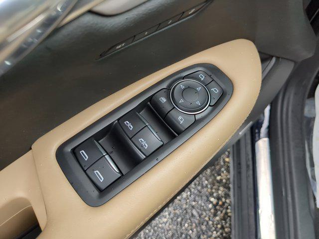 used 2022 Cadillac XT6 car, priced at $28,907