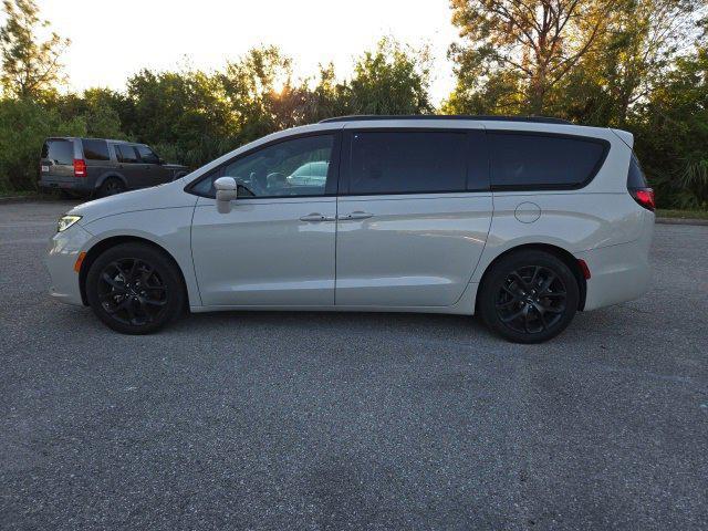 used 2021 Chrysler Pacifica car, priced at $28,447