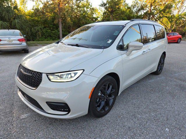 used 2021 Chrysler Pacifica car, priced at $28,447