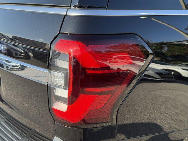 used 2024 Ford Expedition car, priced at $58,698