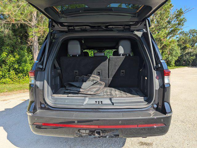 used 2024 Lincoln Navigator car, priced at $69,999