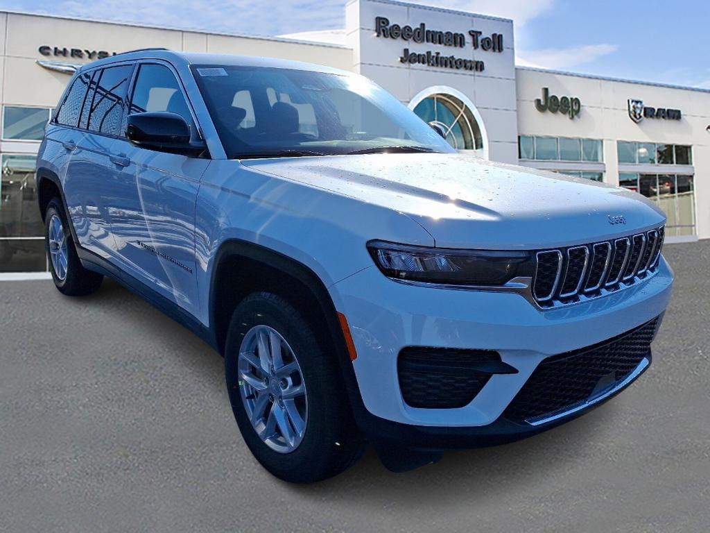 new 2025 Jeep Grand Cherokee car, priced at $41,140