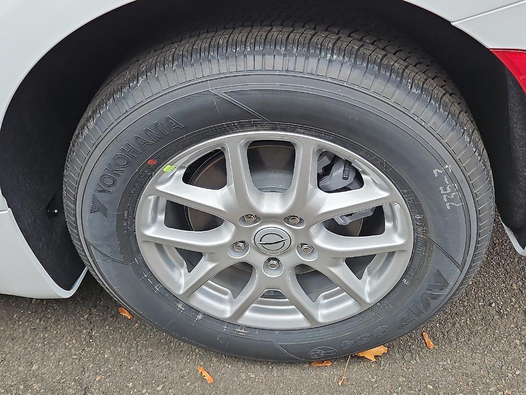 new 2026 Chrysler Pacifica car, priced at $44,181