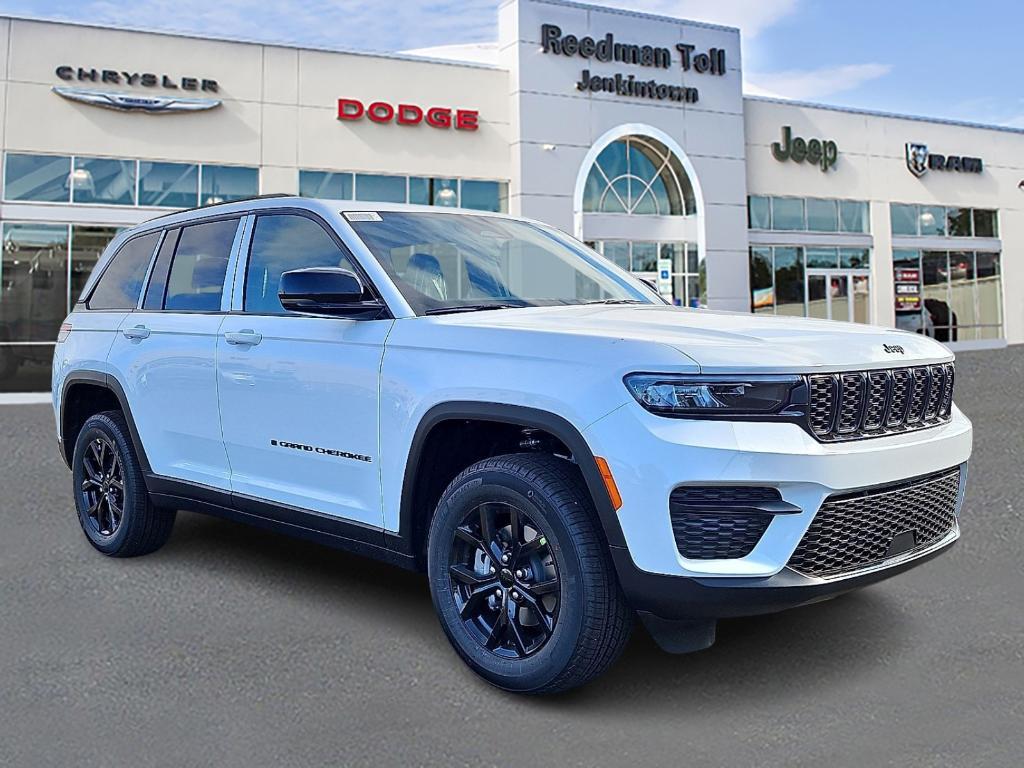 new 2025 Jeep Grand Cherokee car, priced at $42,196
