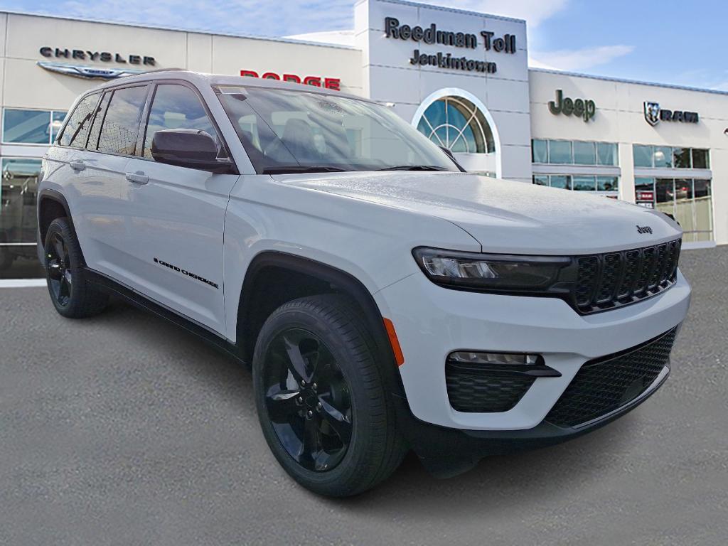 new 2025 Jeep Grand Cherokee car, priced at $51,500