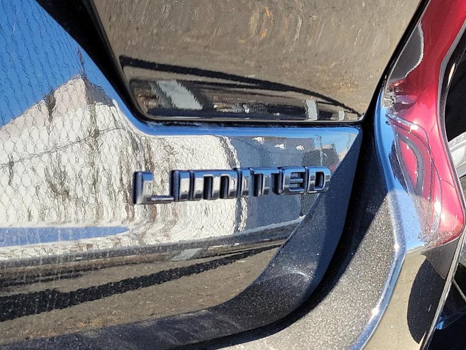 new 2025 Jeep Grand Cherokee car, priced at $52,095