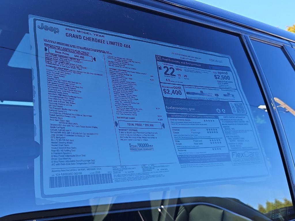 new 2025 Jeep Grand Cherokee car, priced at $51,721