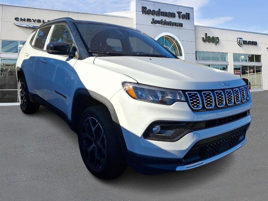 new 2025 Jeep Compass car, priced at $33,901