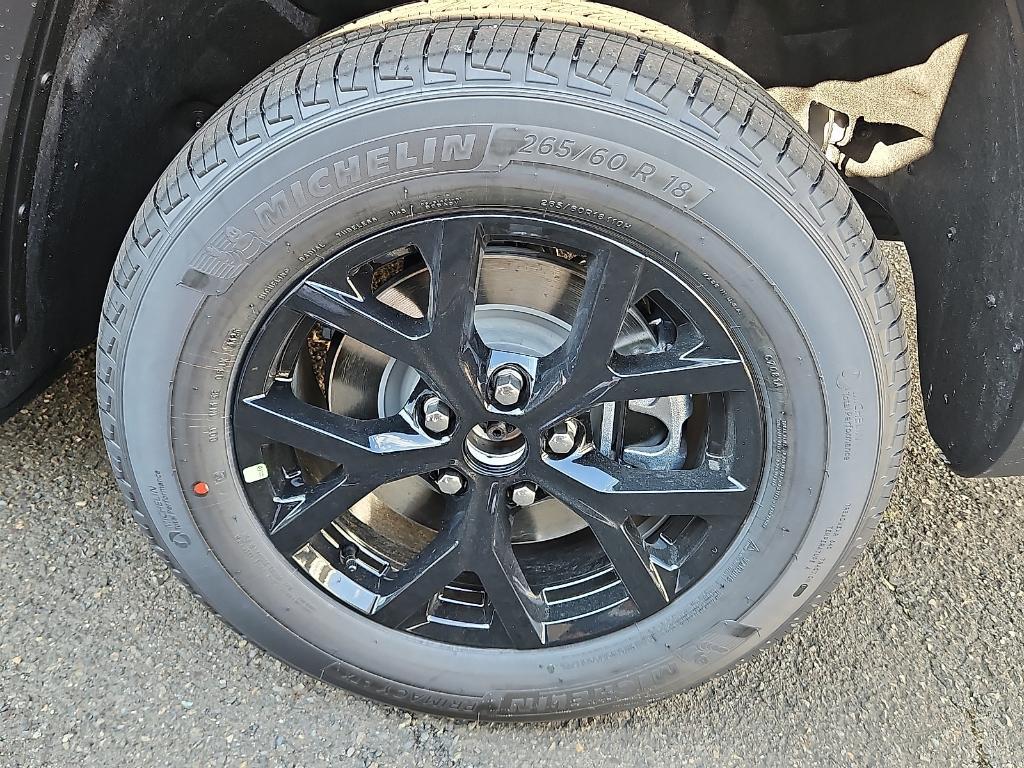 new 2025 Jeep Grand Cherokee L car, priced at $45,536