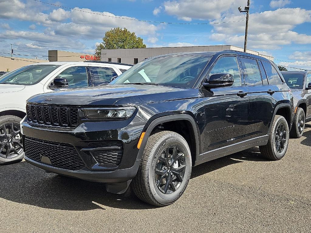 new 2025 Jeep Grand Cherokee car, priced at $42,791