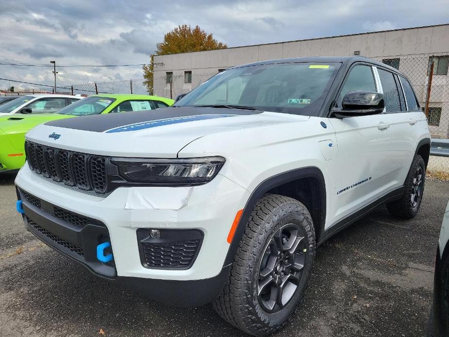 new 2024 Jeep Grand Cherokee 4xe car, priced at $69,706