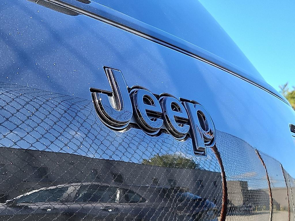 new 2025 Jeep Grand Cherokee L car, priced at $45,536