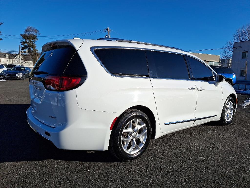 used 2020 Chrysler Pacifica car, priced at $19,788