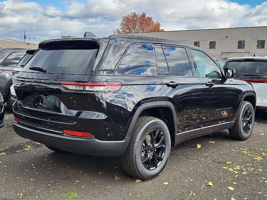 new 2025 Jeep Grand Cherokee car, priced at $42,791