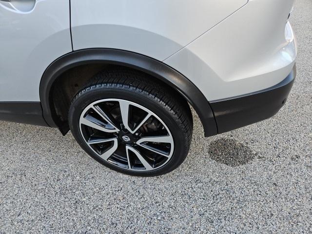 used 2019 Nissan Rogue Sport car, priced at $19,995