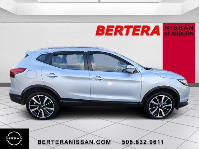 used 2019 Nissan Rogue Sport car, priced at $19,995