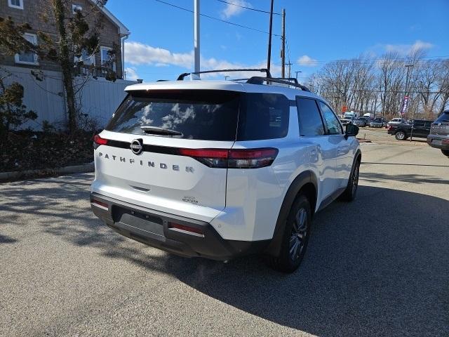 new 2025 Nissan Pathfinder car, priced at $41,668