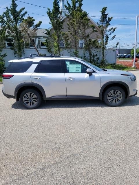 new 2024 Nissan Pathfinder car, priced at $43,140