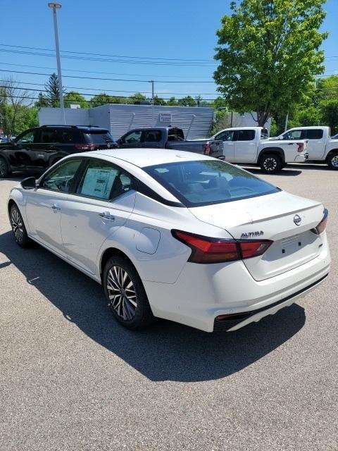 new 2024 Nissan Altima car, priced at $30,595