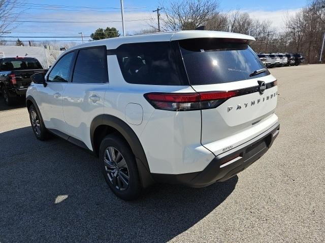 new 2025 Nissan Pathfinder car, priced at $38,262
