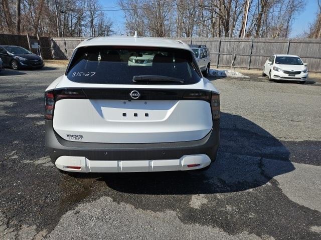 new 2025 Nissan Kicks car, priced at $25,015