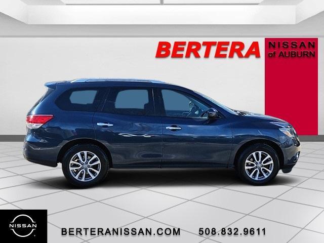 used 2015 Nissan Pathfinder car, priced at $13,995