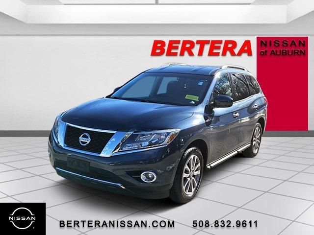 used 2015 Nissan Pathfinder car, priced at $13,995