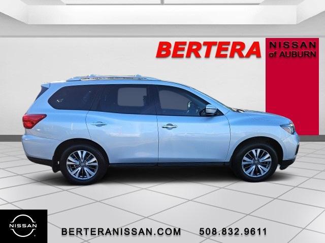 used 2020 Nissan Pathfinder car, priced at $19,995