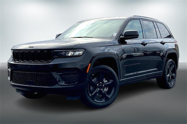 new 2025 Jeep Grand Cherokee car, priced at $41,573