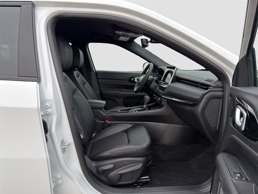 new 2026 Jeep Compass car, priced at $32,330