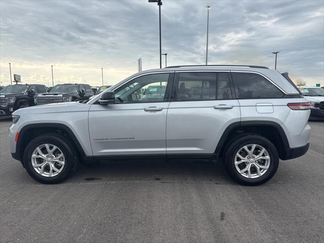 used 2023 Jeep Grand Cherokee car, priced at $29,995