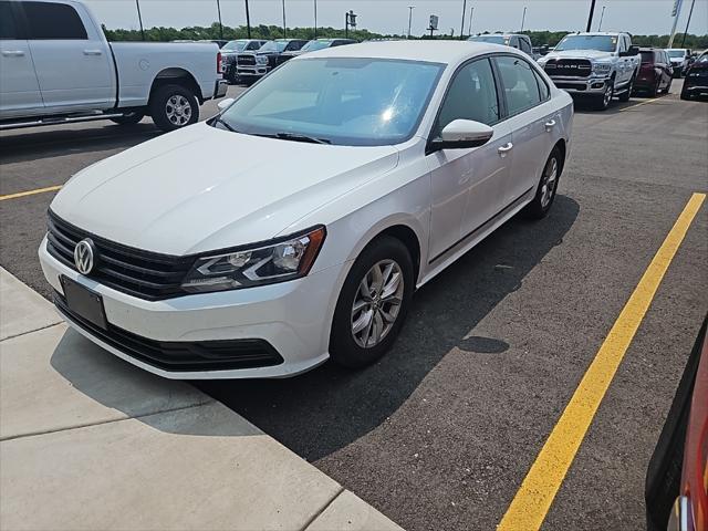 used 2017 Volkswagen Passat car