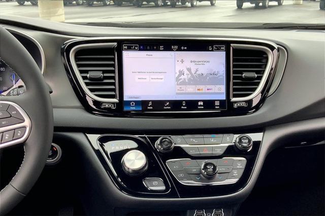 new 2025 Chrysler Voyager car, priced at $40,588