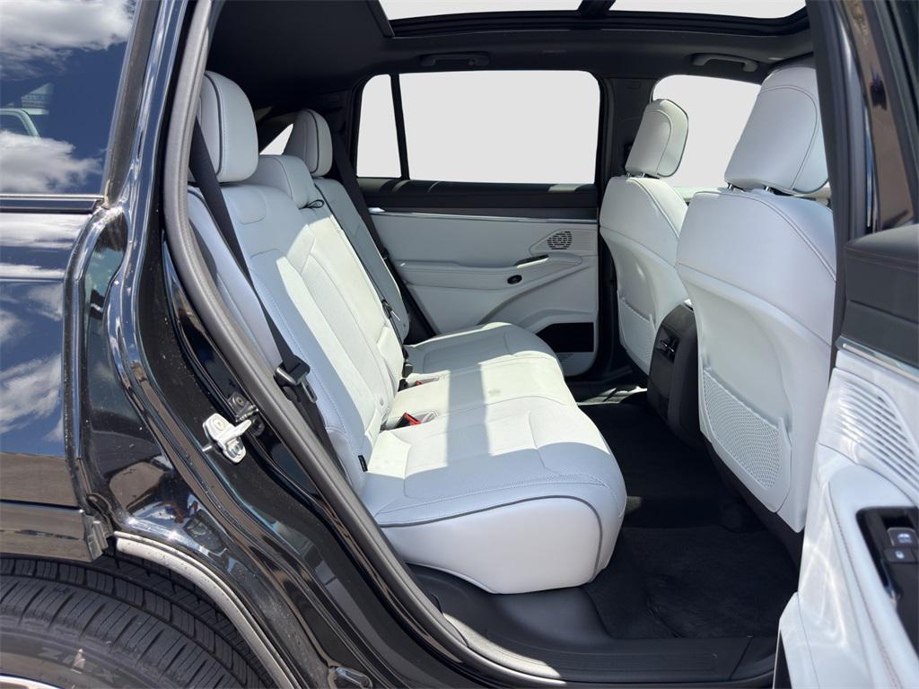 new 2025 Jeep Wagoneer S car, priced at $53,907