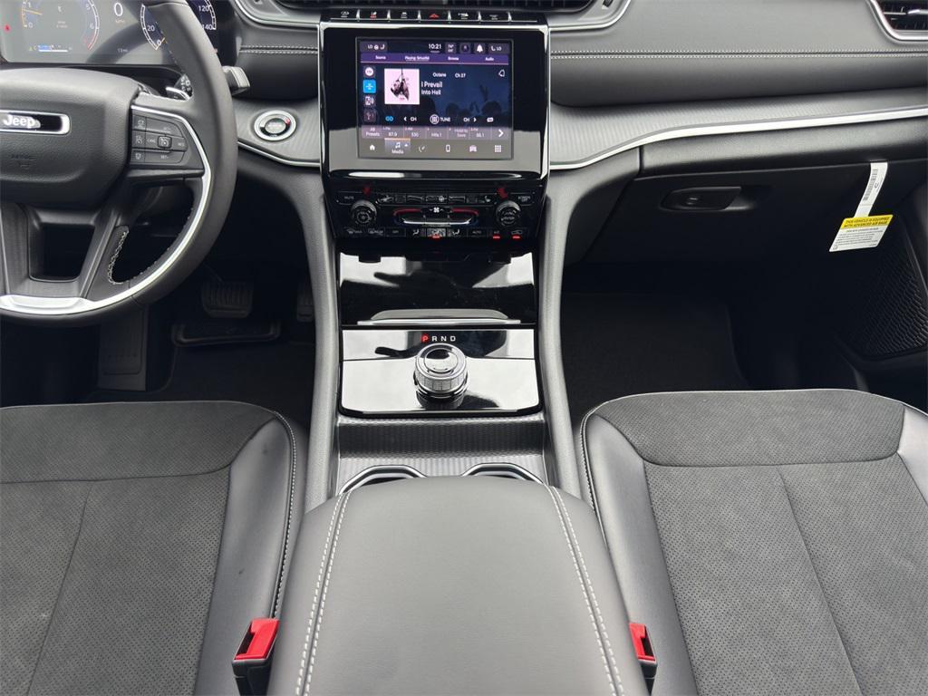 new 2025 Jeep Grand Cherokee L car, priced at $44,441