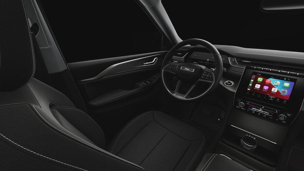 new 2025 Jeep Grand Cherokee car, priced at $40,325