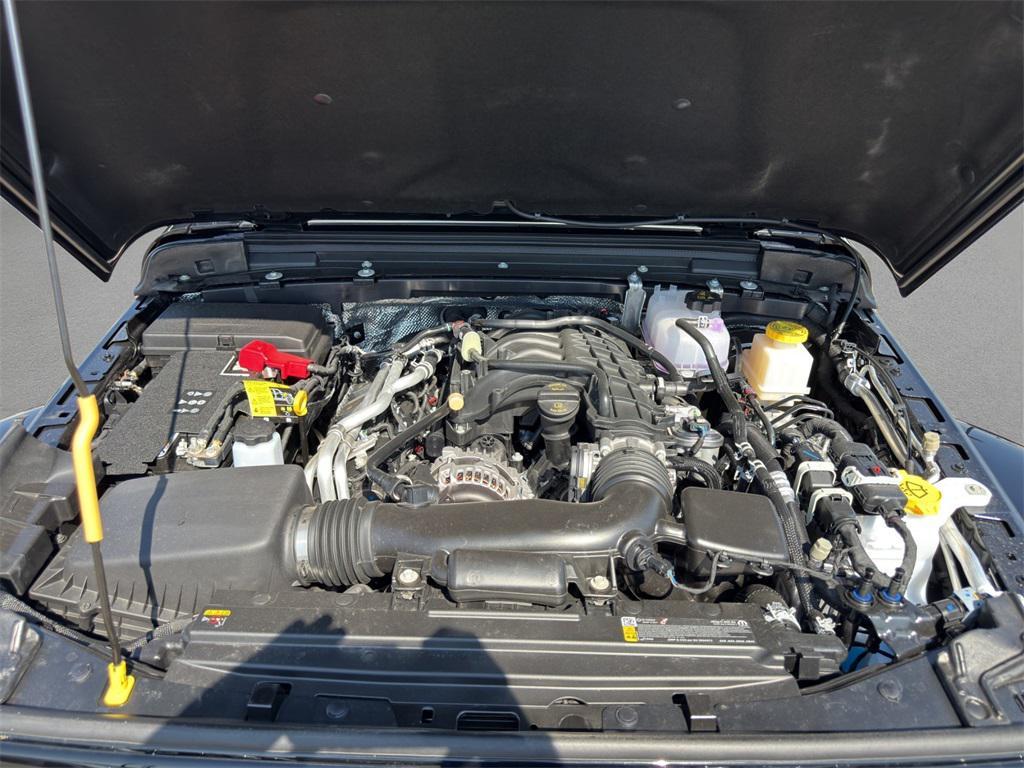 new 2025 Jeep Gladiator car, priced at $45,738