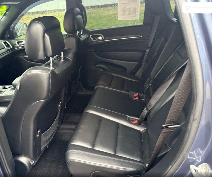 used 2021 Jeep Grand Cherokee car, priced at $24,198