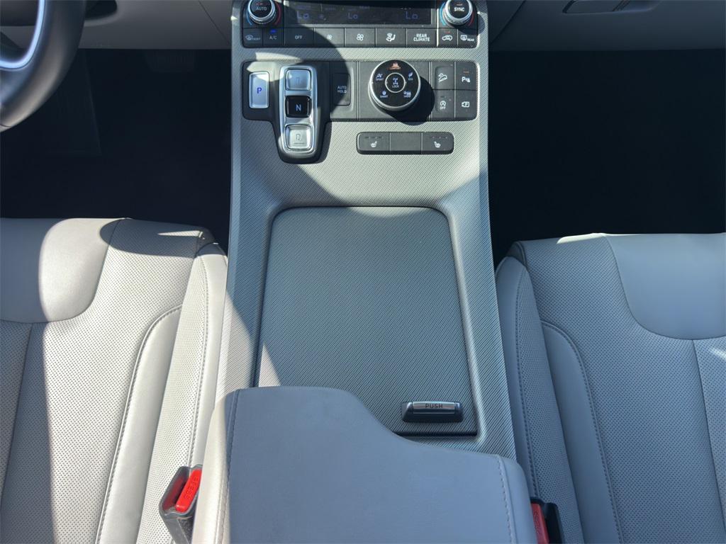 used 2024 Hyundai Palisade car, priced at $34,899
