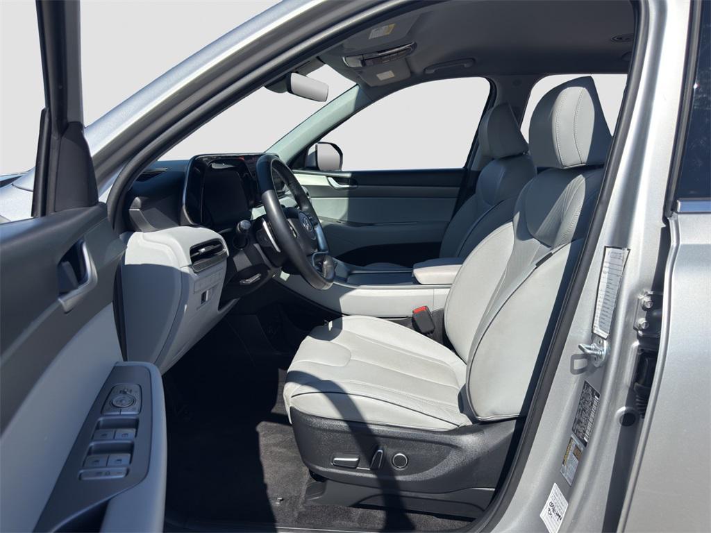 used 2024 Hyundai Palisade car, priced at $34,899