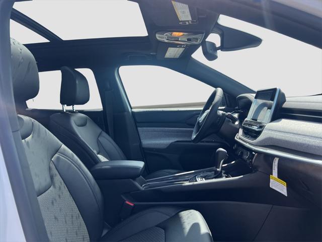 new 2025 Jeep Compass car, priced at $30,013