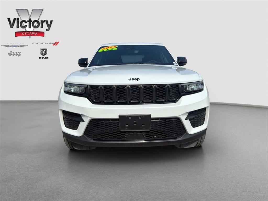 used 2024 Jeep Grand Cherokee car, priced at $33,119